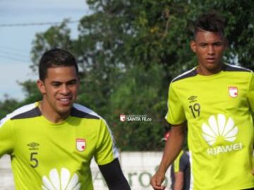 19 jugadores de Santa Fe viajaron a Bolivia para el partido frente a Oriente Petrolero el 4 de febrero.