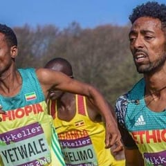 Estupor por la foto de estos dos atletas etíopes de 'solo 18 años'