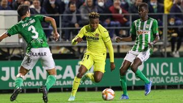 Chukwueze, en una jugada personal.