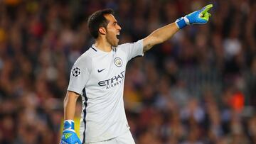 Bravo: "Guardiola me dice que puedo ser buen técnico"