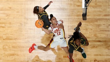 JuJu Watkins, de USC Trojans, lanza ante la defensa de jugadoras de Baylor Lady Bears en el March Madness 2024.