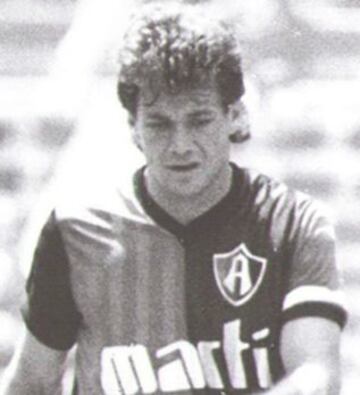 José de Jesús "Güero" Aceves, máximo goleador del club con 82 dianas de 1974 a 1988.