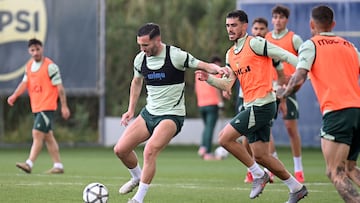 Lucas Pérez en un entrenamiento del Cádiz en la Ciudad Deportiva Bahñia de Cádiz. Foto: Cádiz CF.
