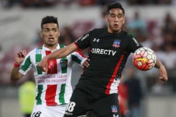 FÃºtbol, Palestino v Colo Colo.
Decimotercera fecha, Campeonato de Apertura 2015.
El jugador de Colo Colo Andres Vilches,  derecha, disputa el balÃ³n con Felipe Campos de Palestino durante el partido de primera divisiÃ³n en el estadio Nacional de Santiago, Chile.
21/11/2015
Marcelo Hernandez/Photosport**********

Football, Palestino v Colo Colo.
13th date, Aperture Championship 2015.
Colo Colo's player Andres Vilches, right , battles for the ball against Felipe Campos of Palestino during the first division football match at the Nacional stadium in Santiago, Chile.
21/11/2015
Marcelo Hernandez/Photosport