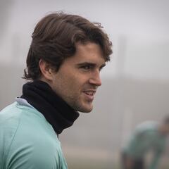 Javi Martínez mira al presente sin olvidar el pasado