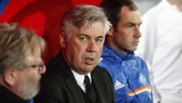 Ancelotti, en el banquillo de Almería.