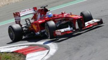 Fernando Alonso sali&oacute; octavo y termin&oacute; cuarto, pero la victoria de Vettel aleja m&aacute;s al asturiano del liderato del Mundial de F&oacute;rmula 1.