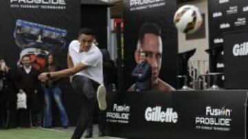 Alexis Sánchez participó de un evento en Plaza Italia.