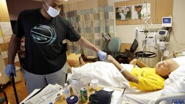 Barkley, sin tener en cuenta las indicaciones de su médico, visitó a Craig Sager en el hospital