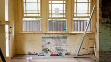 Les ponen aislamiento térmico gratuito, dos años después aparece el moho en la casa y acaban gastando 130.000 euros en repararlo