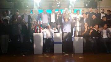 El 'dale bicampeón' al ritmo de Castillo antes viajar a México