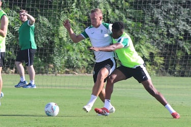 Ntji, el quinto cedido