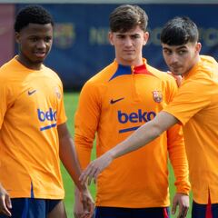 ¡Fati, Pedri y Gavi nunca habían coincidido en un once titular!