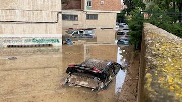 La DANA situada sobre el territorio español ha dejado importantes precipitaciones y tormentas, lo que ha provocado imágenes impactantes con sus consecuencias. Según el pronóstico de la Agencia Estatal de Meteorología (Aemet), que ha emitido un nuevo aviso especial por las lluvias y tormentas que se espera que continúen hasta el lunes. La Comunidad de Madrid y Toledo están bajo aviso rojo ante el riego de que se acumulen 120 litros por metro cuadrado en 12 horas.