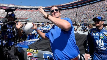 Peyton Manning cambia la NFL por la NASCAR