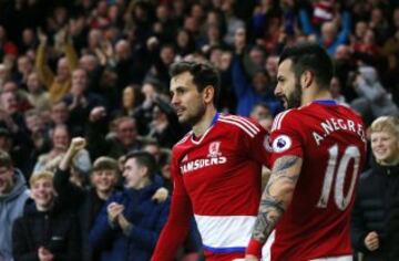 El atacante uruguayo salvó los muebles anotando el gol del triunfo en el 86’ en la FA Cup frente al Oxford United.