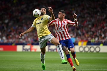 Mehdi Taremi y Giménez.