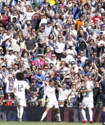 Cristiano Ronaldo celebra el 2-0.