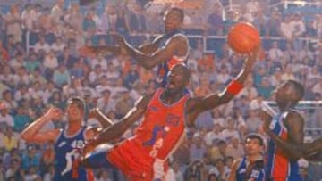 Hoy, hace 25 años, Jordan 'debutó' en la ACB con 37 puntos