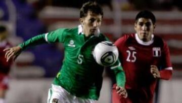 Bolivia y Perú empatan en La Paz en un partido intenso