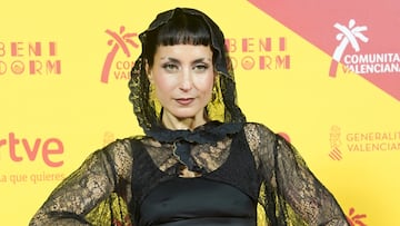 Rosalinda Galán, cantante