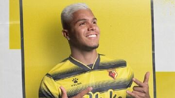 Juan Camilo Hernandez, delantero colombiano, confirm&oacute; en redes sociales que permanecer&aacute; en Watford para la pr&oacute;xima temporada y jugar&aacute; la Premier League.