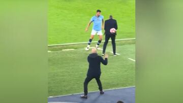 Guardiola le da un pelotazo al DT del Brujas y ocurre esto: el español estaba eufórico