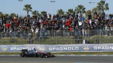Mucha expectación en Jerez para asistir al debut de Alonso con McLaren.