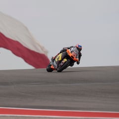 Victoria y liderato para Dixon con podio de López