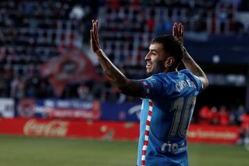 Osasuna 0-3 Atlético de Madrid: Salió a la contra el Atleti tras un robo de Herrera que dejó a Correa solo ante Sergio Herrera y el argentino no falló y puso el esférico pegado al palo derecho para sentenciar el partido.
