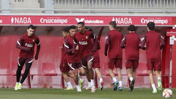 Fernando, junto a sus compañeros.