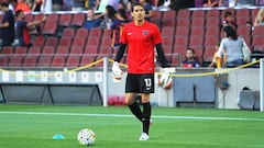 El mediocampista no fue tomado en cuenta en el amistoso del Eintracht ante Atalanta, y Ochoa se qued&oacute; en la banca con Granada.