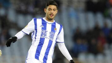 Preocupación en la Real con la rodilla de Carlos Vela