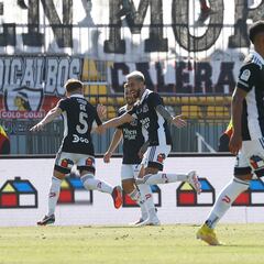 Fue figura ante Betis y podría irse de Colo Colo: “Tengo dos ofertas”