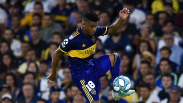 Frank Fabra durante un partido con Boca Juniors.