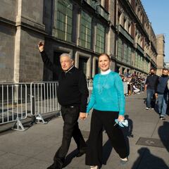 Gutiérrez Müller olvida su credencial para votar después acudir a la Consulta de Revocación