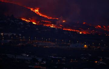 Imágenes del volcán durante la noche del 21 de septiembre. 