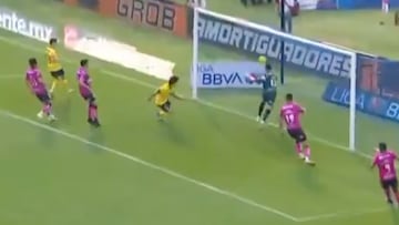 Un goleador chileno respondió a las críticas con un doblete en México: mensaje directo a Gareca