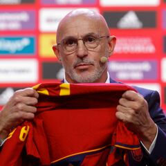 De la Fuente: “Cuento con Busquets y Ramos no tiene la puerta cerrada”