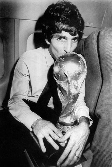 Ese mismo año Paolo Rossi fue elegido Balón de Oro europeo.