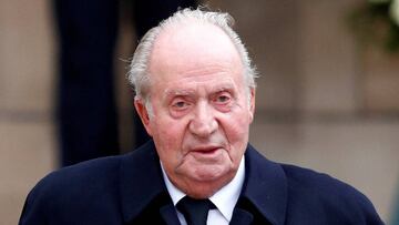 FILE PHOTO: Spain's former king, Juan Carlos, leaves after attending the funeral ceremony of Luxembourg's Grand Duke Jean at the Notre-Dame Cathedral in Luxembourg, May 4, 2019. REUTERS/Francois Lenoir//File Photo