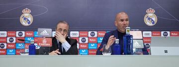 Zidane ganó la Decimotercera en Kiev el sábado y el jueves siguiente, 31 de mayo, convocó una rueda de prensa junto a Florentino para anunciar su marcha.