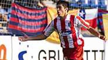 UN NUEVE DE FUTURO. Diego Alonso ha convencido a todos y será una de las grandes apuestas del Atlético para las próximas temporadas.