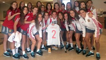 Ona Batlle fue despedida por sus compañeras.