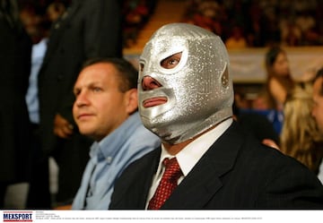 BOX/BOX
LAS PERSONALIDADES
MEXSPORT DIGITAL IMAGE
08 March 2008:  Action photo of wrester Hijo del Santo, during the WBC Super Feather Weight Championship held at Cancun./Foto de accion de luchador Hijo del Santo, durante el Campeonato CMB Super Pluma celebrado en Cancun. MEXSPORT/JOSE SOTO