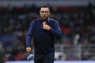‘Turco’ Mohamed rompe el silencio sobre dirigir al Tricolor