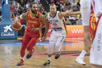 Ricky Rubio y Lukas Lekavicius.