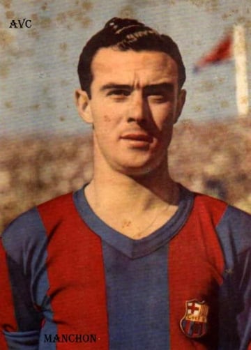 Defendió la camiseta del Barcelona desde 1950 hasta 1957. Jugó con el Granada la temporada 1957-1958. 