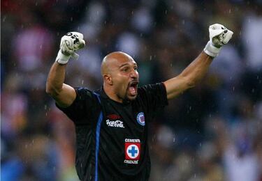 Óscar ‘El Conejo’ Pérez se retirará en un juego con Cruz Azul