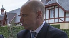 El director de deportes justifica acudir al palco